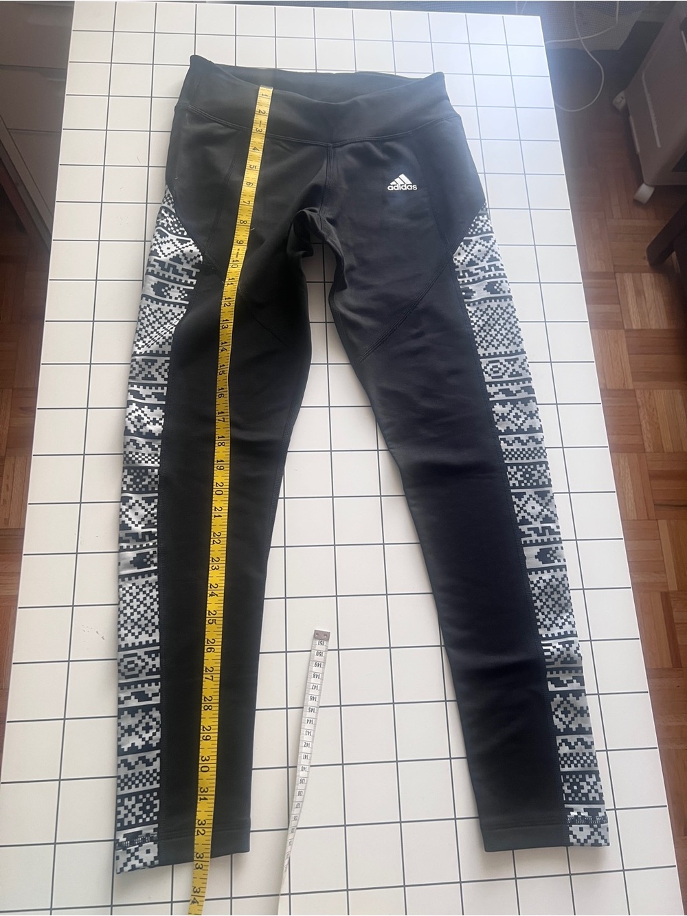 Adidas Climawarm Leggings with Geometric Side Panel NWOT Size S